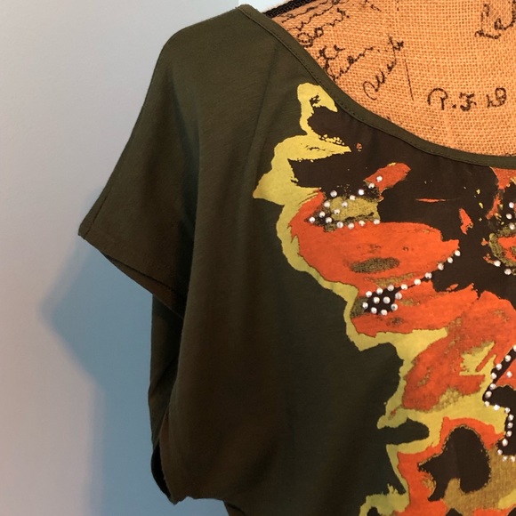 Women’s Abstract and Stud Army Green Tunic - Picture 4 of 5